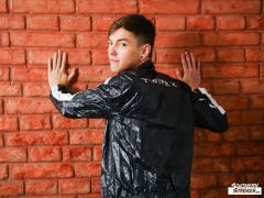 Exclusive Beno Eker Solo Photos Tracksuits Pic 9
