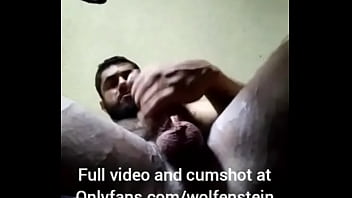 Hot Bodybuilder Jerking off from Worms Eye POV Undercarriage