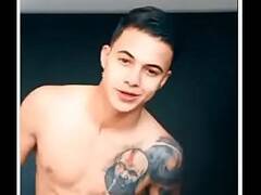 sexy boy sing latino